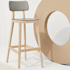 sgabello contemporaneo 1