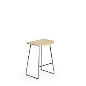 sgabello design scandinavo 1