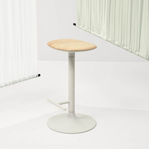 sgabello contemporaneo 1