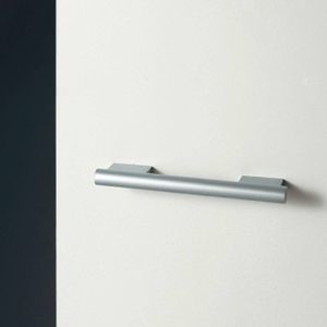 maniglia a tirante per porta 1