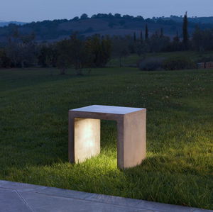 sgabello contemporaneo