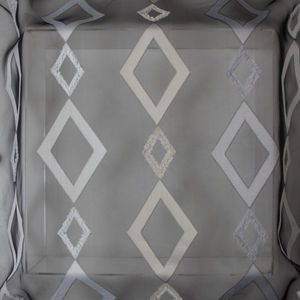 tendina voile con motivi geometrici
