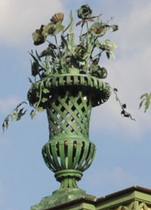 vaso in stile / in rame / fatto a mano