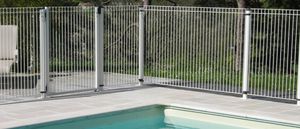barriera di protezione / battente / in metallo / per piscina