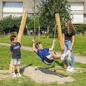 altalena in legno