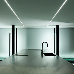 profilo luminoso a soffitto 1