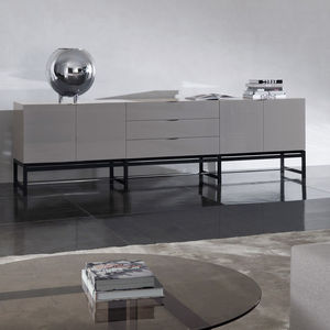 comodino moderno / in legno / in legno laccato / con supporto in frassino