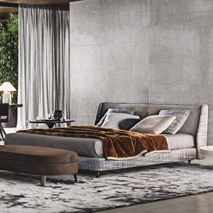 letto matrimoniale / moderno / imbottito / con testiera