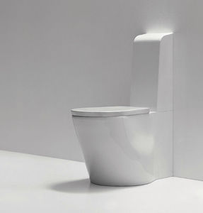 WC monoblocco / in ceramica