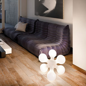 lampada da tavolo / design originale / in acciaio / in polietilene