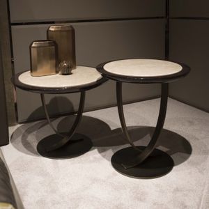 tavolo d'appoggio contemporaneo 1