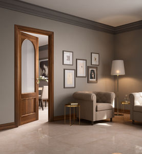 porta da interni / battente / in legno / semivetrata
