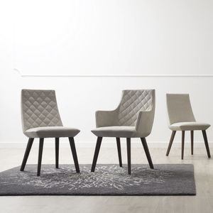 sedia contemporanea