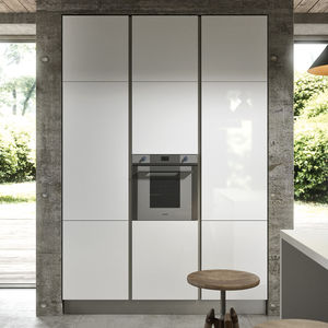 mobile alto per cucina moderno / in legno laccato