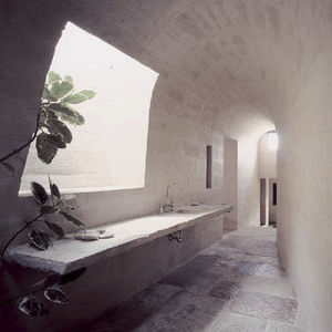 piano lavabo in pietra naturale
