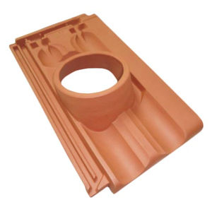tegola con tubi di sfiato