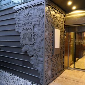 pannello decorativo in metallo