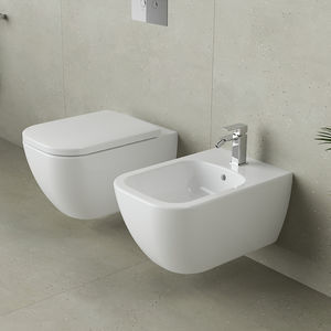bidet sospeso