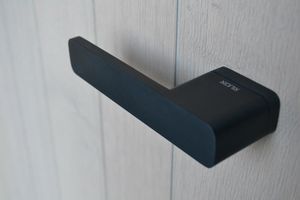 maniglia per porta 1