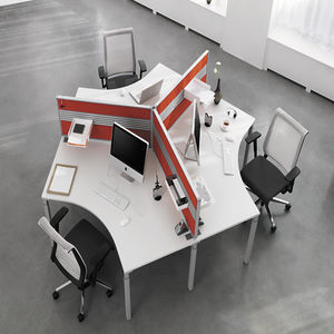 postazione di lavoro per ufficio 1
