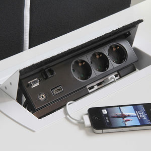presa multimedia / USB / di corrente / HDMI