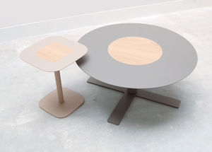 tavolino basso contemporaneo