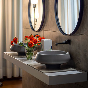 lavabo da appoggio
