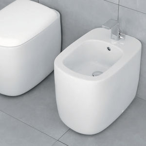 bidet in ceramica