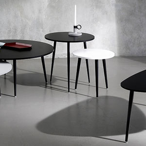 tavolo d'appoggio contemporaneo