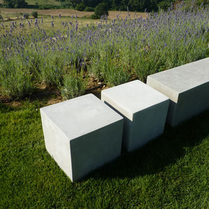 tavolino basso contemporaneo 1