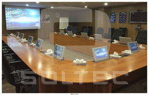 touch screen per tavolo da conferenza / da parete / a motore / retrattile