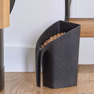 dosatore per pellet in plastica 1