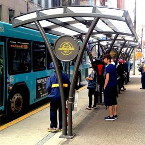 pensilina per fermata d'autobus in acciaio