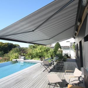 tenda da sole a proiezione 1