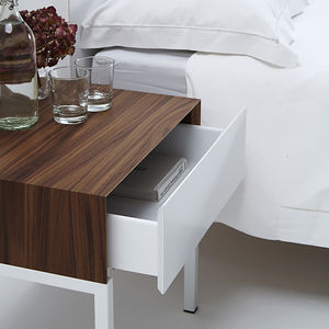 comodino moderno / in legno / in acciaio verniciato / rettangolare