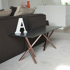 tavolino basso contemporaneo