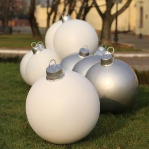 scultura in polietilene