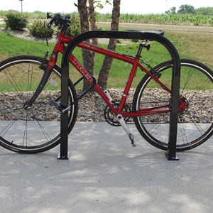rastrelliera per biciclette a pavimento 1