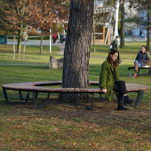 panca da giardino contemporanea