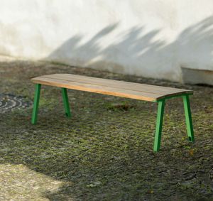 panca per spazi pubblici contemporanea