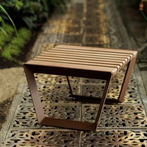 sgabello contemporaneo 1