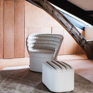 poltrona contemporanea
