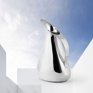 caraffa in metallo 1