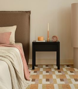 comodino in stile 1