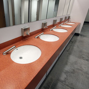 piano lavabo in Solid Surface