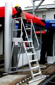 scala con piattaforma da lavoro 1