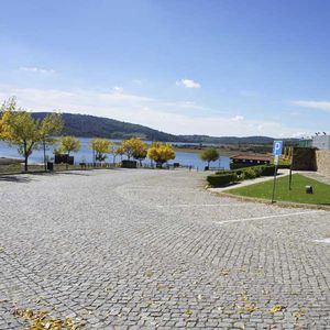 pavimentazione in granito / antiscivolo / per pedoni / carrabile
