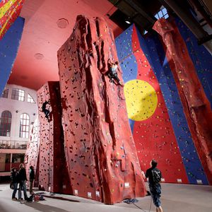 parete d'arrampicata fissa
