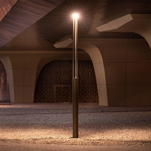 colonna luminosa contemporanea 1
