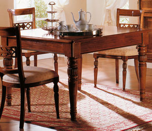 tavolo da pranzo classico